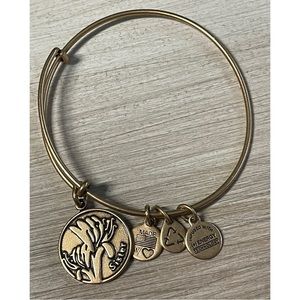 Alex and Ani 2014 Sister Flower Bangle Bracelet